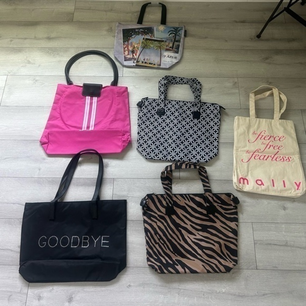3/25 Canvas Totes LOT OF 6 NWOT